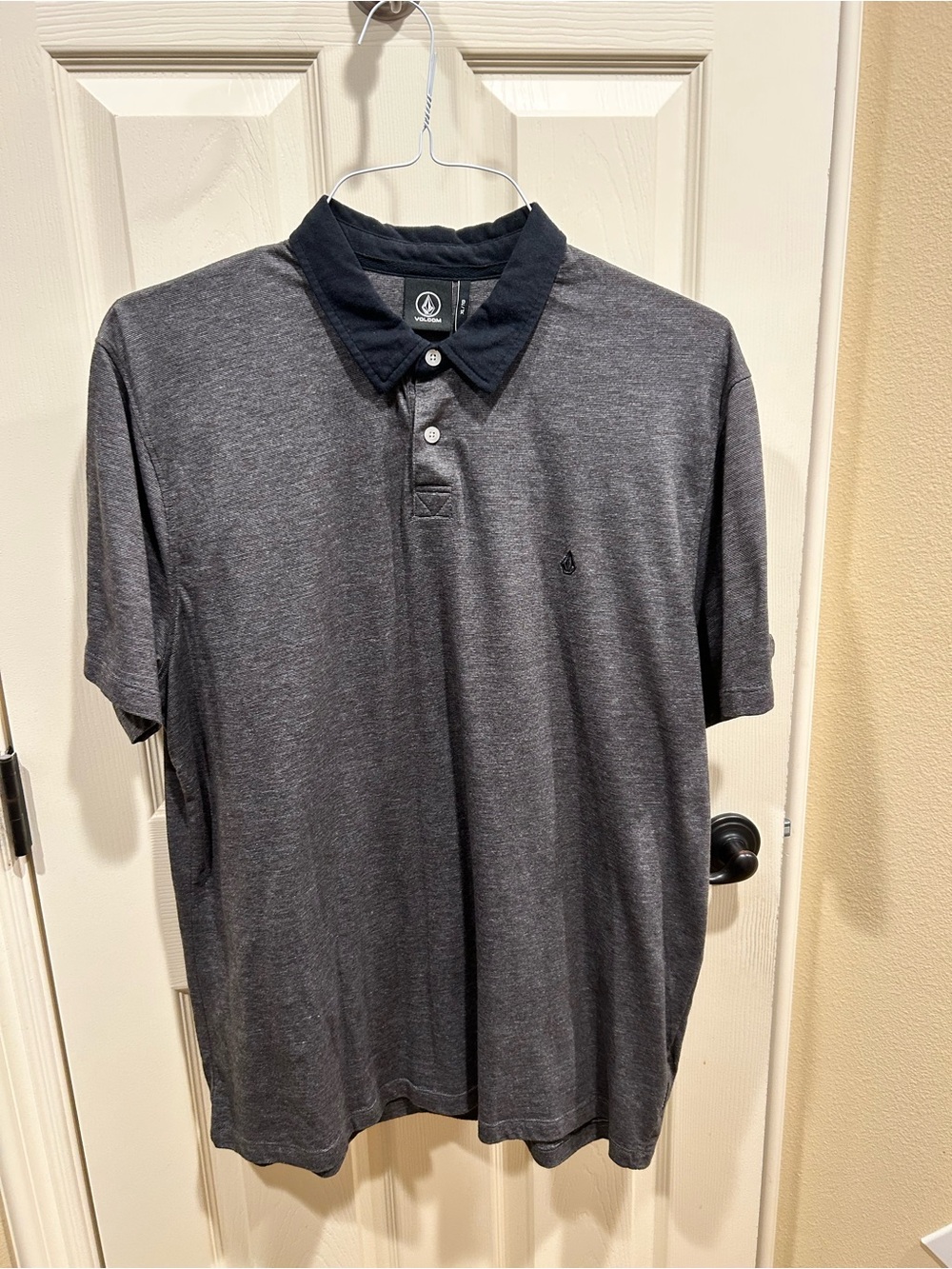 Volcom Men's Dark Gray Polo with Black Collar